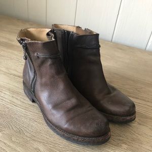 Ladies Frye Leather Booties - 7